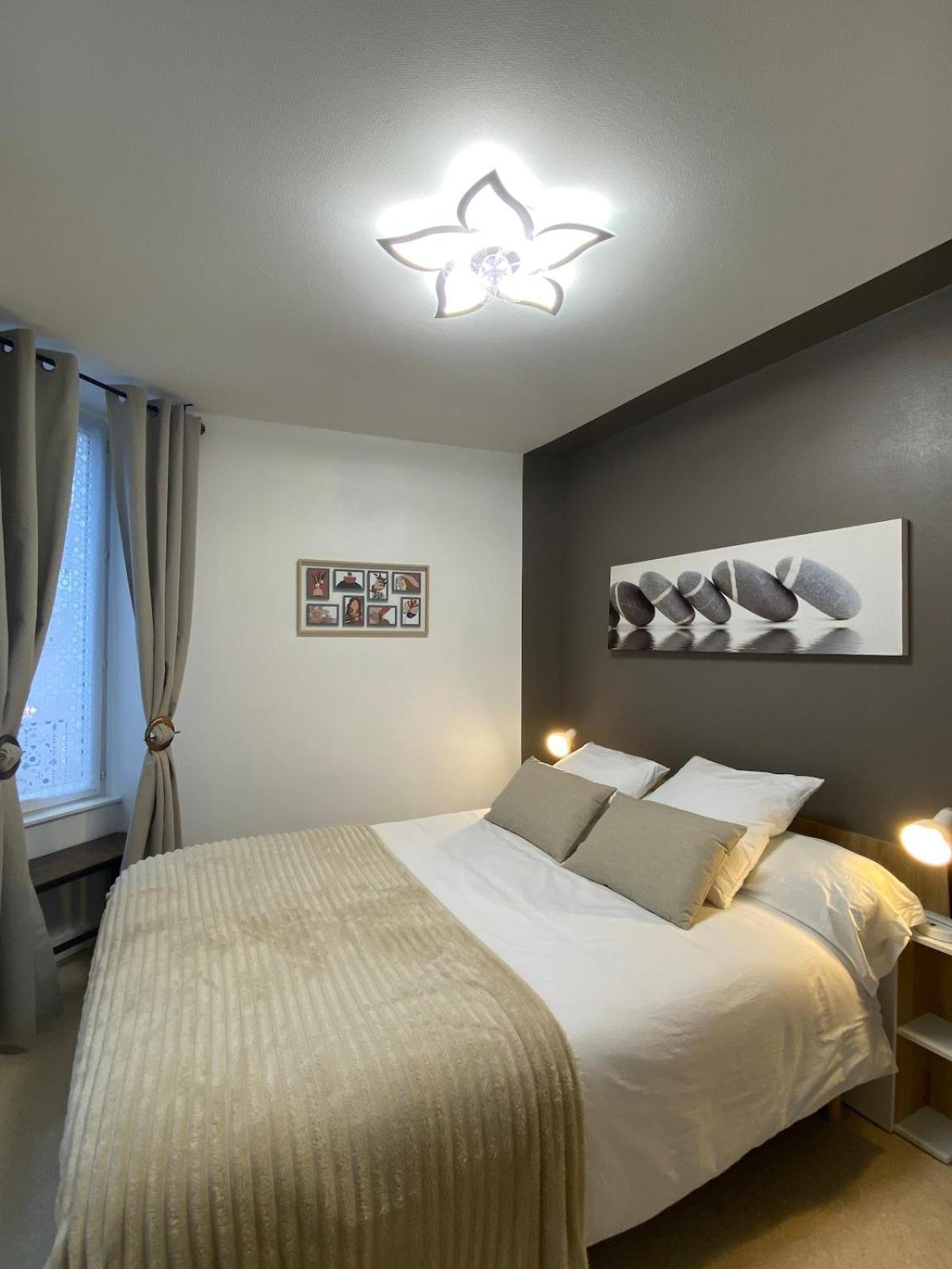 Chateau, Poteries, Vins Et Randonnees Apartment Saint-Amand-en-Puisaye